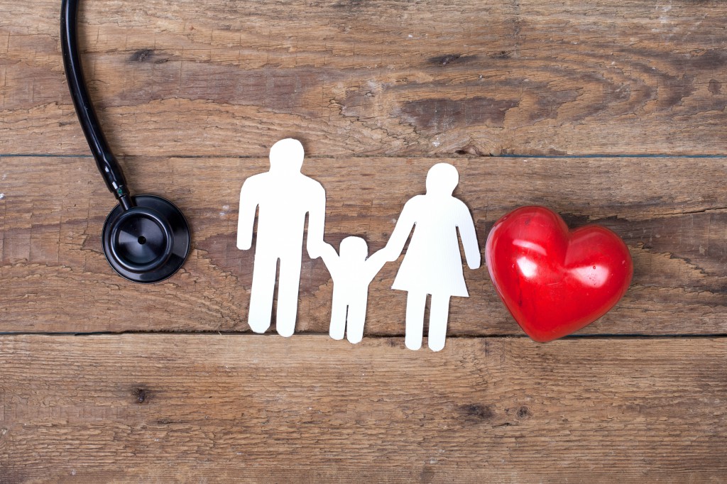 Apa Saja Pertimbangan Saat Memilih Asuransi Kesehatan Keluarga