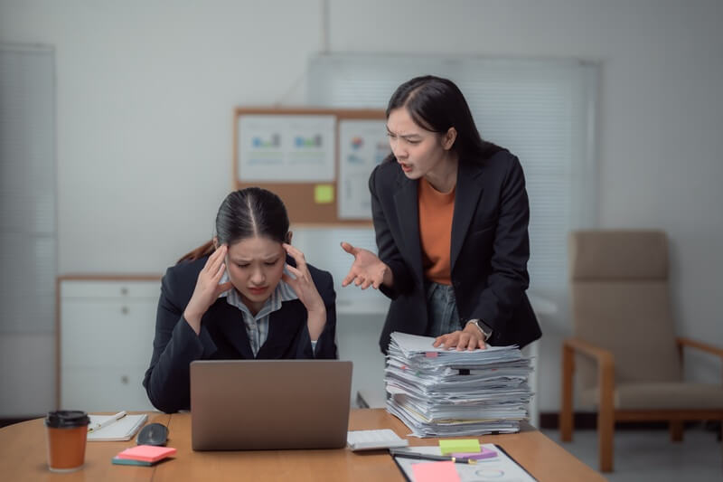 Burnout di Tempat Kerja: Cara Mengenali dan Mengawalnya - February 2026 ...